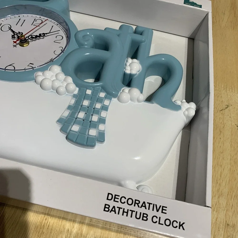 Bathtub Bathroom Quartz Movement Wall Clock